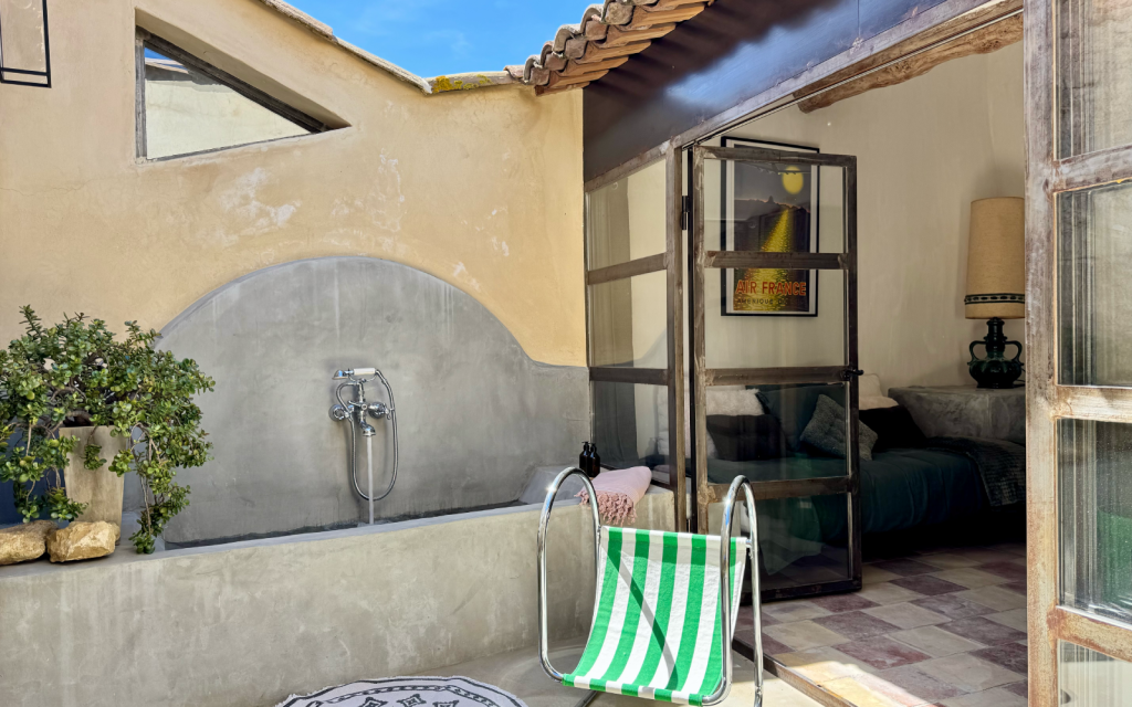 La Discrète suite pour 4 personnes - Domaine de Ribaute- Béziers